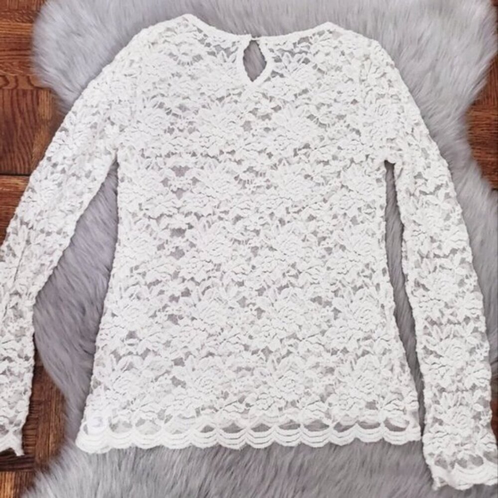 BUY 1 GET 1 FREE- Forever 21 Lace Scalloped Long Sleeved top- white/cream- S